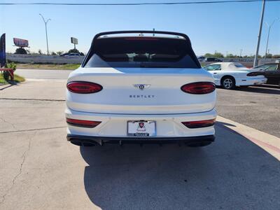 2024 Bentley Bentayga A V8   - Photo 5 - San Juan, TX 78589