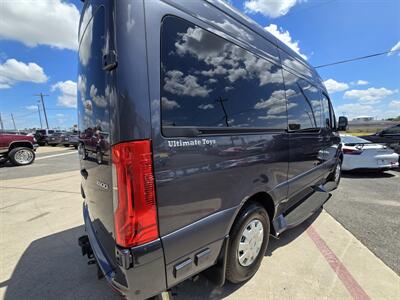 2024 Mercedes-Benz Sprinter 2500  Ultimate Toys - Photo 18 - San Juan, TX 78589