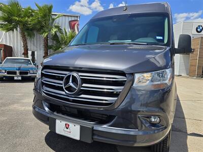 2024 Mercedes-Benz Sprinter 2500  Ultimate Toys - Photo 9 - San Juan, TX 78589