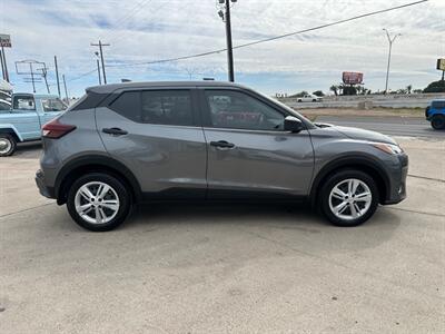 2024 Nissan Kicks S   - Photo 17 - San Juan, TX 78589