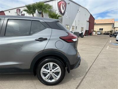 2024 Nissan Kicks S   - Photo 4 - San Juan, TX 78589