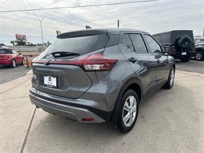 2024 Nissan Kicks S   - Photo 10 - San Juan, TX 78589