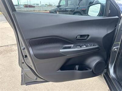 2024 Nissan Kicks S   - Photo 32 - San Juan, TX 78589