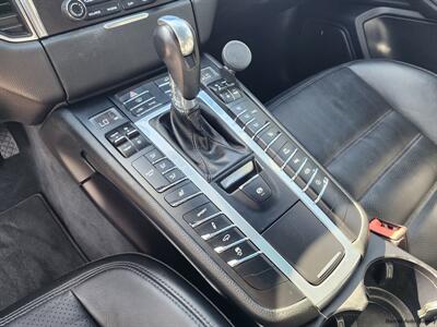 2018 Porsche Macan GTS   - Photo 38 - San Juan, TX 78589