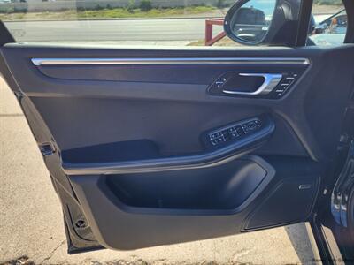 2018 Porsche Macan GTS   - Photo 33 - San Juan, TX 78589