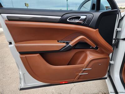 2016 Porsche Cayenne GTS   - Photo 18 - San Juan, TX 78589