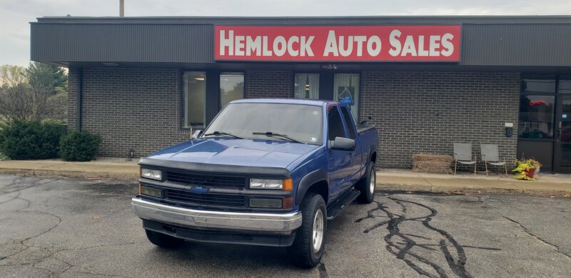 1997 Chevrolet K1500 Silverado   - Photo 1 - Hemlock, MI 48626