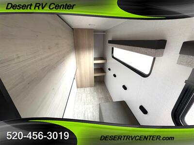 2025 Dutchmen 308BHSL   - Photo 12 - Huachuca City, AZ 85616