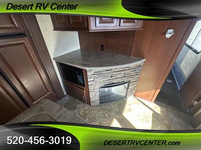 2015 FOREST RIVER 39C14 - Photo 14 - Huachuca City, AZ 85616