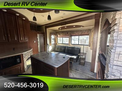 2015 FOREST RIVER 39C14 - Photo 11 - Huachuca City, AZ 85616