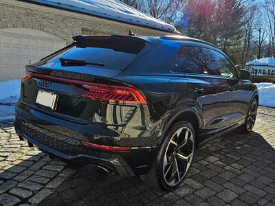 2023 Audi RS Q8 4.0T quattro   - Photo 5 - Roslyn, NY 11576