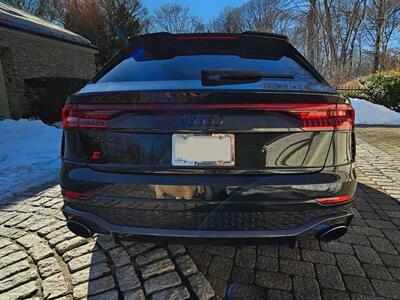 2023 Audi RS Q8 4.0T quattro   - Photo 6 - Roslyn, NY 11576