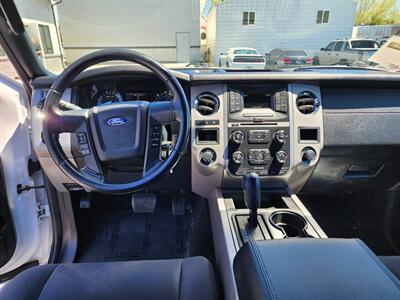 2017 Ford Expedition XLT   - Photo 8 - Boise, ID 83704