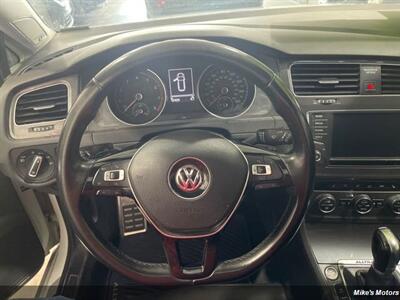2017 Volkswagen Golf Alltrack TSI S 4Motion   - Photo 13 - Miami, FL 33147