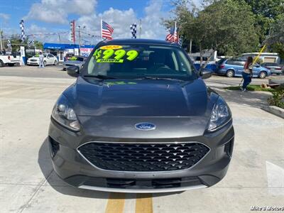 2020 Ford Escape SE   - Photo 5 - Miami, FL 33147