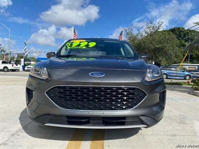 2020 Ford Escape SE   - Photo 2 - Miami, FL 33147