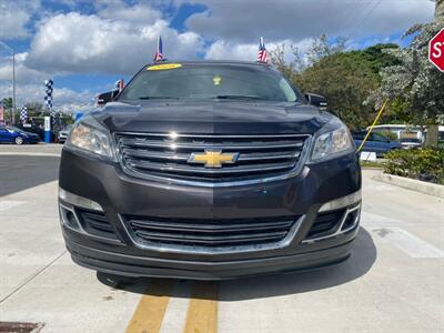 2016 Chevrolet Traverse LT   - Photo 2 - Miami, FL 33147