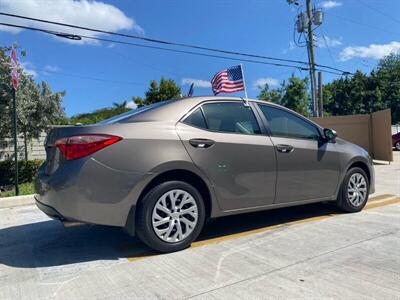2018 Toyota Corolla LE   - Photo 16 - Miami, FL 33147