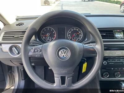 2013 Volkswagen Passat S PZEV   - Photo 15 - Miami, FL 33147