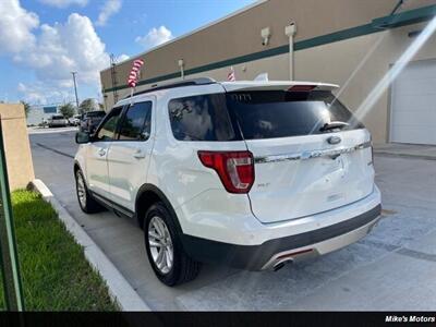 2017 Ford Explorer XLT   - Photo 38 - Miami, FL 33147
