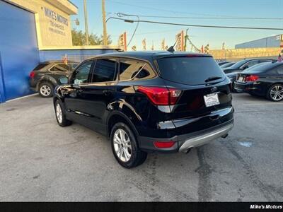2019 Ford Escape SE   - Photo 93 - Miami, FL 33147