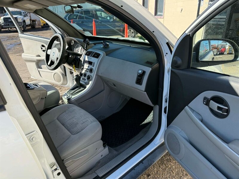 2005 Chevrolet Equinox LS - Photo 12 - Reno, NV 89502