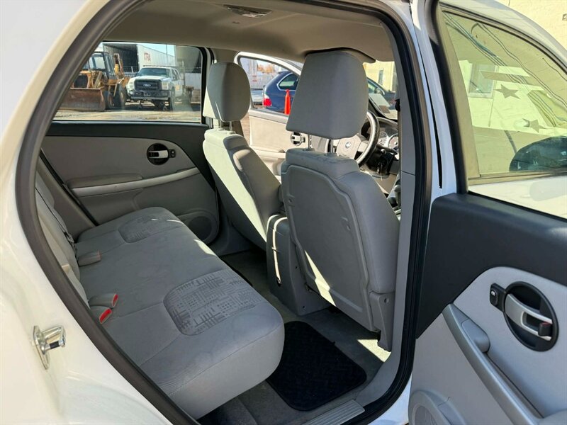 2005 Chevrolet Equinox LS - Photo 14 - Reno, NV 89502