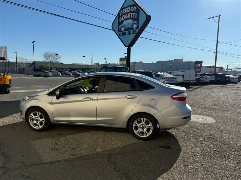 2015 Ford Fiesta SE - Photo 7 - Reno, NV 89502