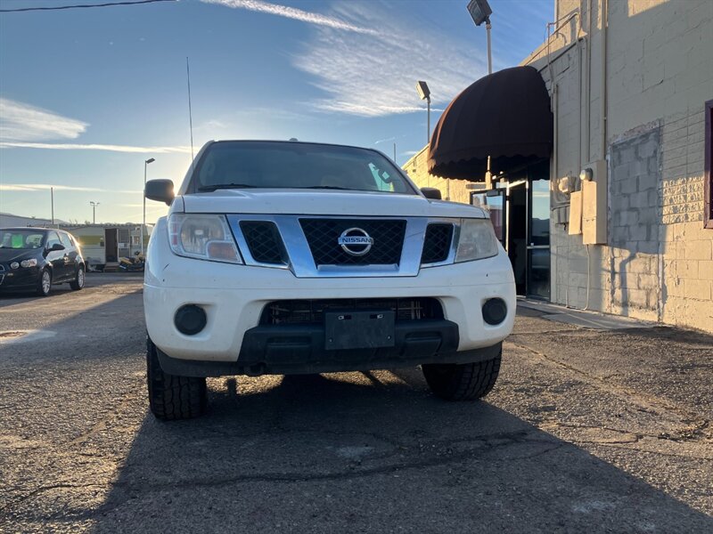 2015 Nissan Frontier SV V6 - Photo 4 - Reno, NV 89502