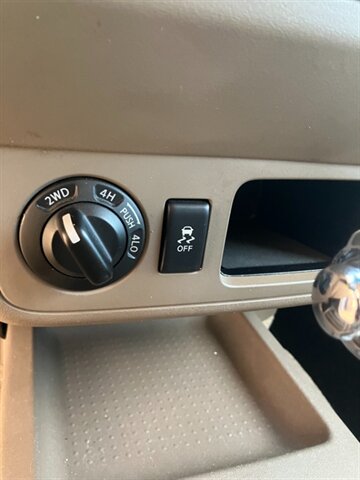 2015 Nissan Frontier SV V6 - Photo 11 - Reno, NV 89502