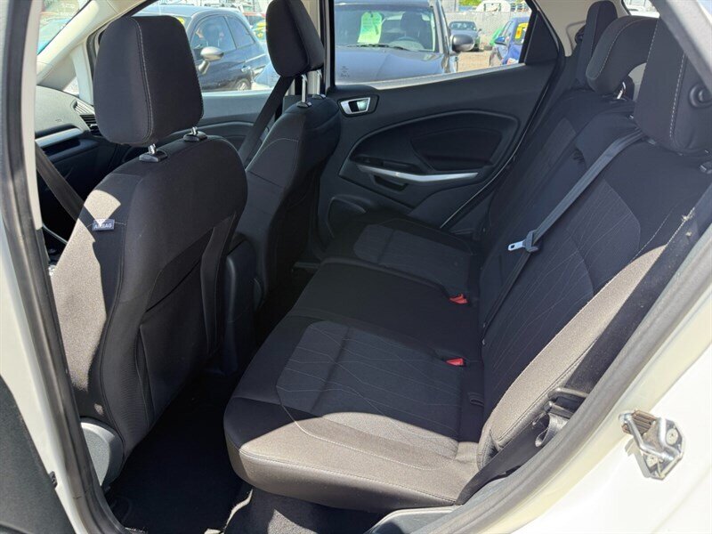 2018 Ford Escort SE - Photo 8 - Reno, NV 89502