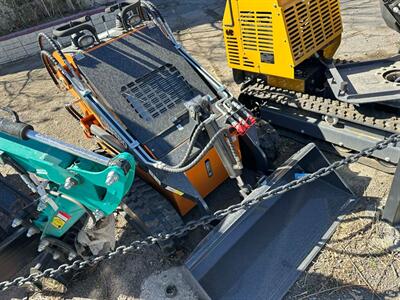 2025 Mini Skid Steer KM23  KM23 / KM25 / MT100 style mini skid steer - Photo 2 - Reno, NV 89502