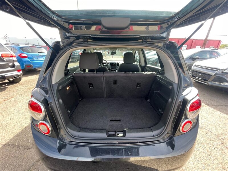 2015 Chevrolet Sonic LT Manual - Photo 8 - Reno, NV 89502