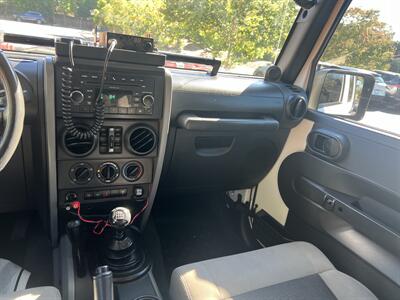 2010 Jeep Wrangler Unlimited Rubicon   - Photo 10 - Walnut Creek, CA 94597