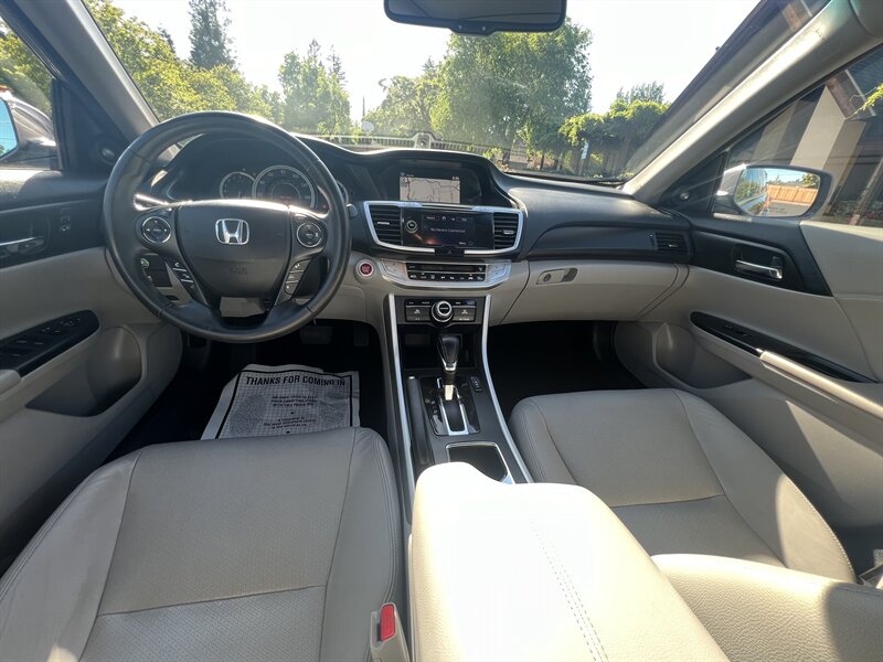 2015 Honda Accord Touring V6 photo