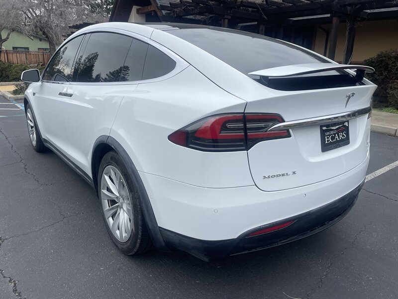 2016 Tesla Model X 75 D photo