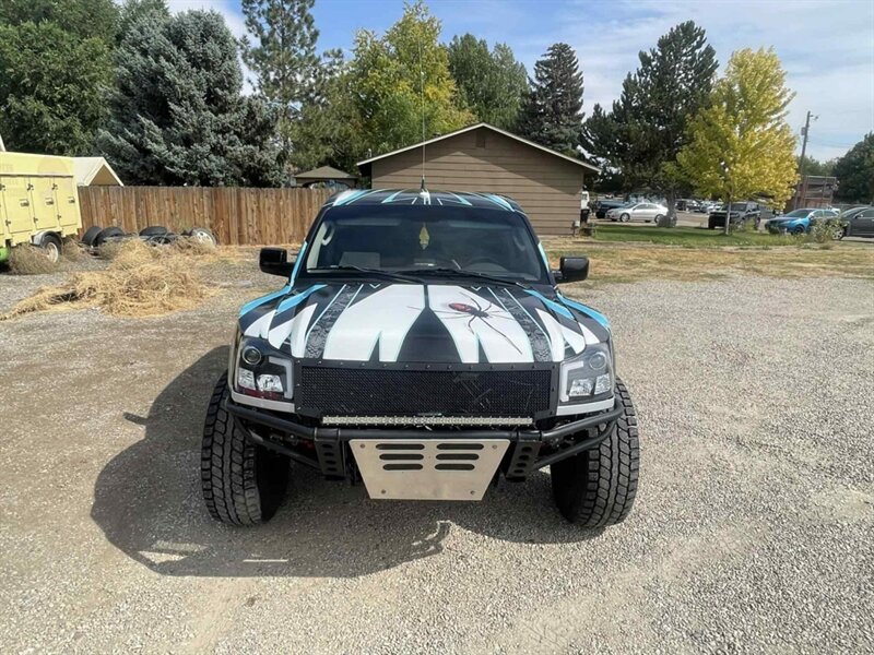 2008 Nissan Titan SE  