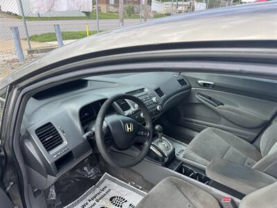 2006 Honda Civic LX   - Photo 3 - Kansas City, MO 64126