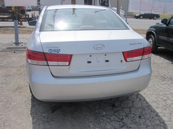 2006 Hyundai Sonata GL   - Photo 11 - Kansas City, MO 64126