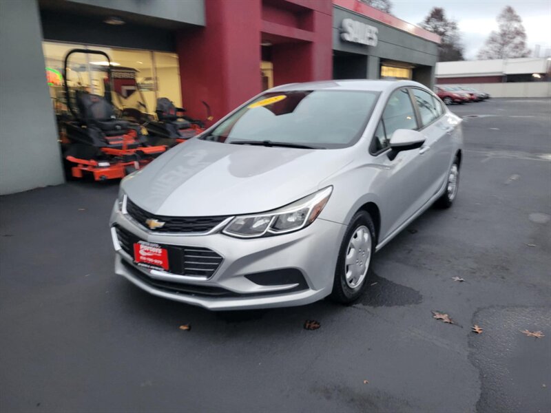 2018 Chevrolet Cruze LS Auto  