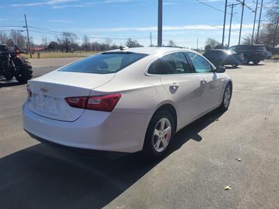 2020 Chevrolet Malibu LS   - Photo 5 - Du Quoin, IL 62832