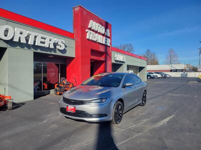 2016 Chrysler 200 LX   - Photo 2 - Du Quoin, IL 62832
