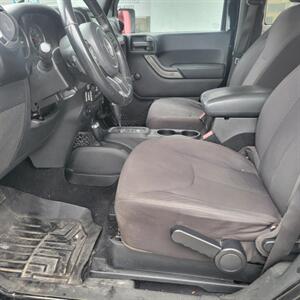 2013 Jeep Wrangler Sport   - Photo 13 - Du Quoin, IL 62832