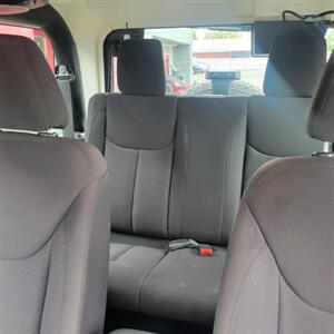 2013 Jeep Wrangler Sport   - Photo 15 - Du Quoin, IL 62832