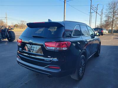 2017 Kia Sorento LX   - Photo 6 - Du Quoin, IL 62832