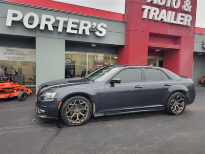 2017 Chrysler 300 Series S   - Photo 6 - Du Quoin, IL 62832