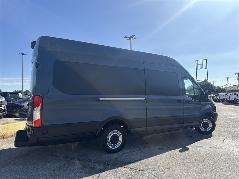 2019 Ford Transit 250 - Photo 5 - Arlington, TX 76011
