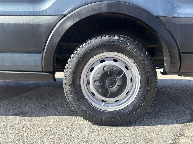 2019 Ford Transit 250 - Photo 12 - Arlington, TX 76011