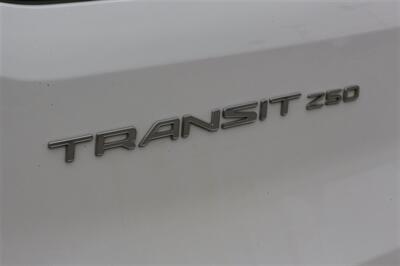 2018 Ford Transit 250   - Photo 15 - Arlington, TX 76011