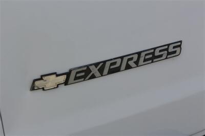 2007 Chevrolet Express 2500   - Photo 15 - Arlington, TX 76011